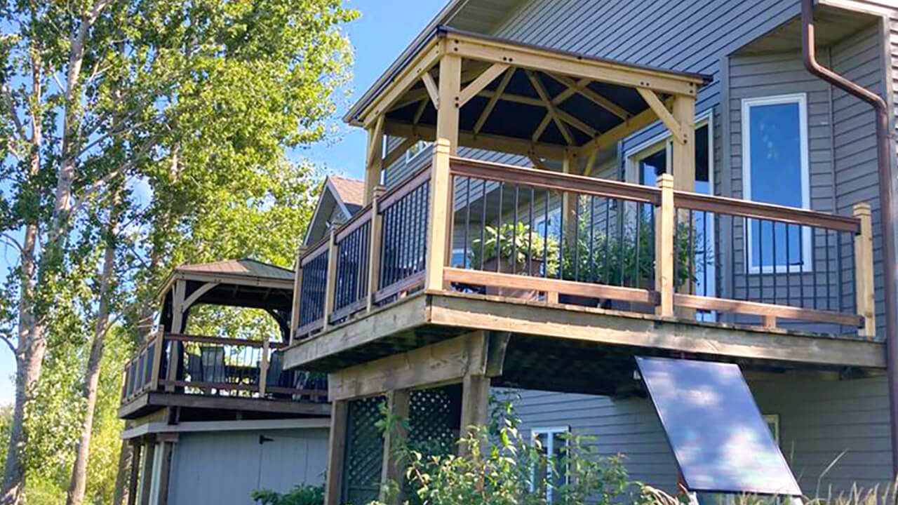 2 Gazebos for 2 Decks